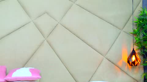 Snapshot of chloevee chatting on 07.25.26 Chloe Vee online show from 07.25.26