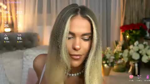 Snapshot of chloevelvetx chatting on 07.18.26 Chloe online show from 07.18.26