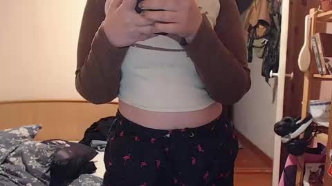 Snapshot of chmiri chatting on 10.17.25 chmiri online show from 10.17.25