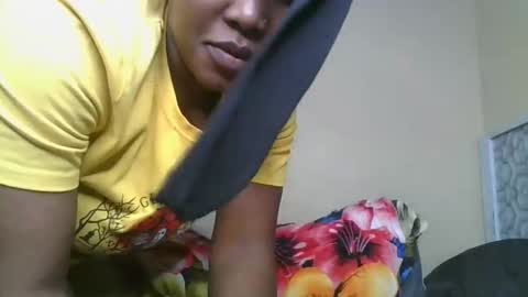 Snapshot of choco_baeb chatting on 09.25.25 nei online show from 09.25.25