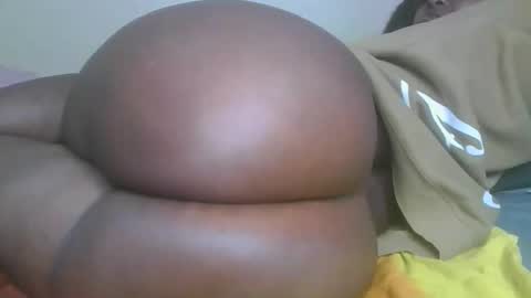 Snapshot of choco_baeb chatting on 09.26.25 nei online show from 09.26.25