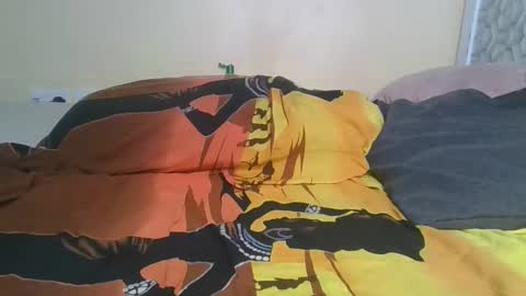 Snapshot of choco_baeb chatting on 10.24.25 nei online show from 10.24.25