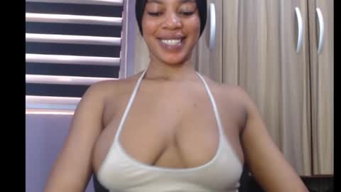 ESTHER online show from 01.13.25