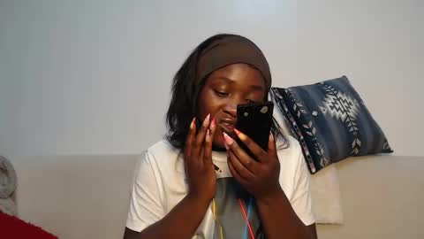 Snapshot of chocolate_desiree chatting on 02.22.26 Lofti online show from 02.22.26
