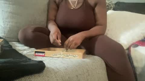 Snapshot of chocolatebaby1121 chatting on 11.02.25 chocolatebaby1121 online show from 11.02.25