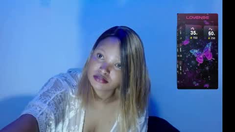 Snapshot of chocolatemilkebony chatting on 02.15.25 chocolatemilkebony online show from 02.15.25