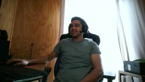 Snapshot of chocomate chatting on 10.02.25 chocomate online show from 10.02.25