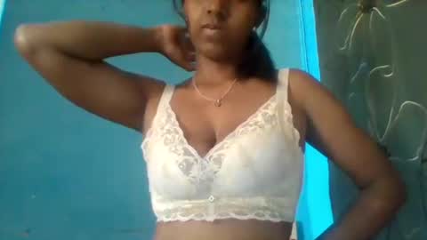 Snapshot of choe03 chatting on 10.17.25 choe03 online show from 10.17.25