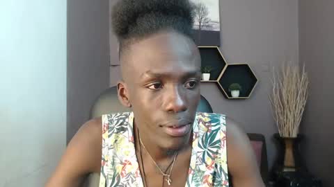 Chombo online show from 02.12.25