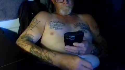 Snapshot of chompers176983 chatting on 09.12.25 chompers online show from 09.12.25