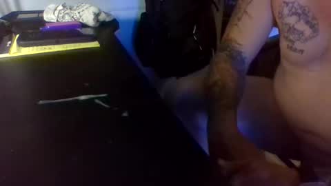 Snapshot of chompers176983 chatting on 10.02.25 chompers online show from 10.02.25