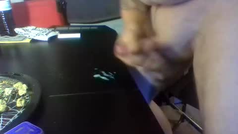 Snapshot of chompers176983 chatting on 10.16.25 chompers online show from 10.16.25