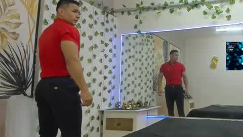 Snapshot of choreythaiylor chatting on 11.08.25 Chorey Thaylor online show from 11.08.25