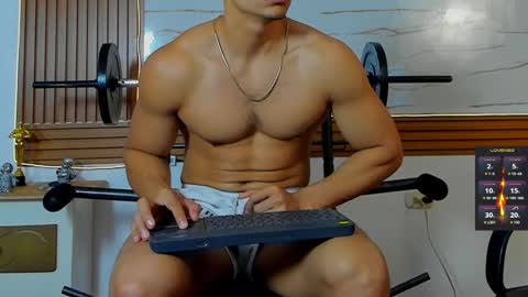 Snapshot of choreythaiylor chatting on 02.20.26 Chorey Thaylor online show from 02.20.26