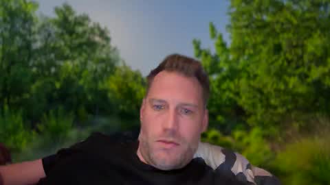 Snapshot of chris2021x chatting on 01.03.25 Chris online show from 01.03.25