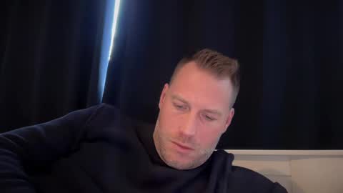 Snapshot of chris2021x chatting on 01.12.25 Chris online show from 01.12.25