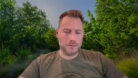 Snapshot of chris2021x chatting on 01.28.25 Chris online show from 01.28.25