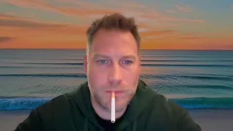 Snapshot of chris2021x chatting on 12.22.25 Chris online show from 12.22.25