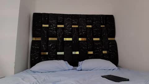 Chris B online show from 10.21.25