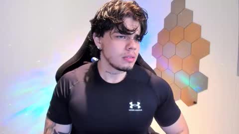 Chris Cooper Independent model online show from 01.14.26