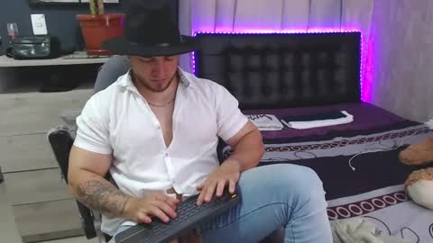 chris_huntter online show from 03.06.25