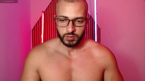 cris         Twitter magnum101010 insta magnumc20 online show from 03.12.26