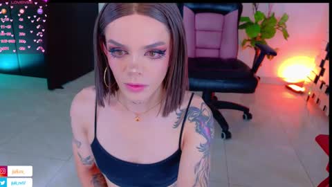 juli   Instagram july rv17 - Twitter juli rv17     online show from 02.26.25