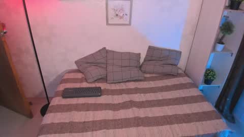 Snapshot of chris_quartz chatting on 10.19.25 Chris Quartz online show from 10.19.25