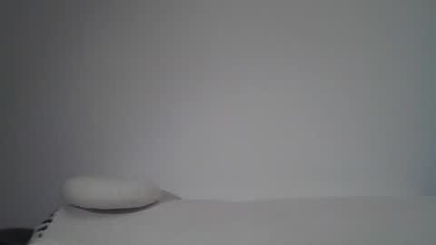 Snapshot of chrisaron chatting on 09.09.25 chrisaron online show from 09.09.25