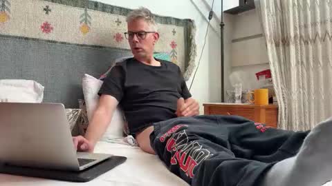 ChrisFtlvr online show from 04.24.26