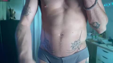 Snapshot of chriscool93 chatting on 10.06.25 Content creator artist online show from 10.06.25