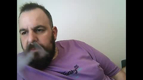 Snapshot of chrisole chatting on 02.09.25 chris ole online show from 02.09.25