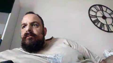 Snapshot of chrisole chatting on 02.21.26 chris ole online show from 02.21.26