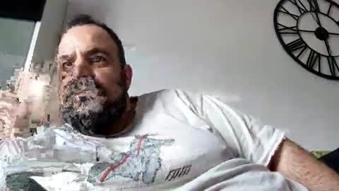 Snapshot of chrisole chatting on 02.25.26 chris ole online show from 02.25.26