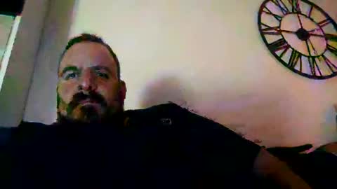 Snapshot of chrisole chatting on 04.20.26 chris ole online show from 04.20.26