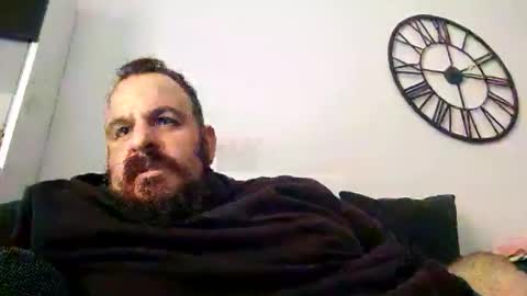 Snapshot of chrisole chatting on 05.02.26 chris ole online show from 05.02.26