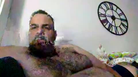 Snapshot of chrisole chatting on 05.19.26 chris ole online show from 05.19.26
