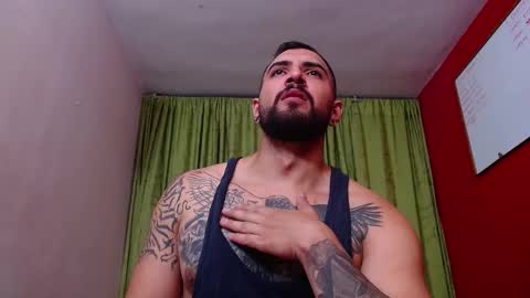 chriss_james online show from 02.05.25