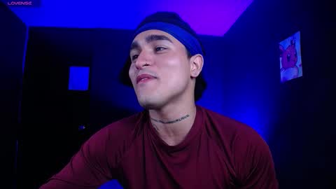 Christian Wang online show from 09.28.25