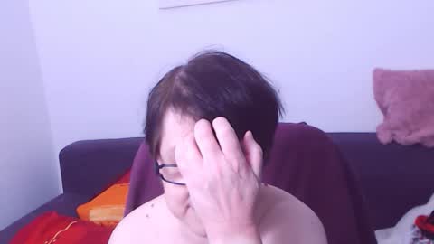 Christa online show from 04.17.26