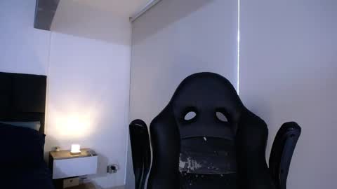 Snapshot of christianvalenzia chatting on 09.30.25 Christian online show from 09.30.25