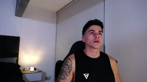 Snapshot of christianvalenzia chatting on 10.08.25 Christian online show from 10.08.25