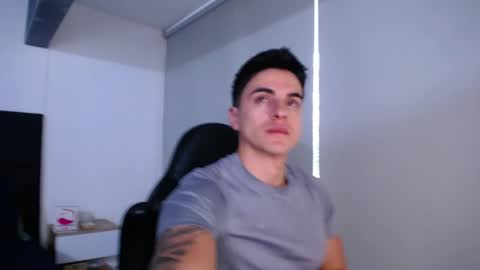 Snapshot of christianvalenzia chatting on 10.12.25 Christian online show from 10.12.25