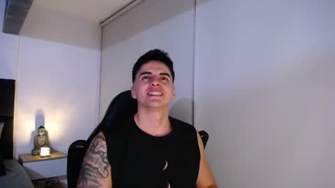 Snapshot of christianvalenzia chatting on 10.15.25 Christian online show from 10.15.25