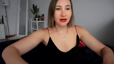 Snapshot of christina_rosse chatting on 06.20.26 christina rosse online show from 06.20.26