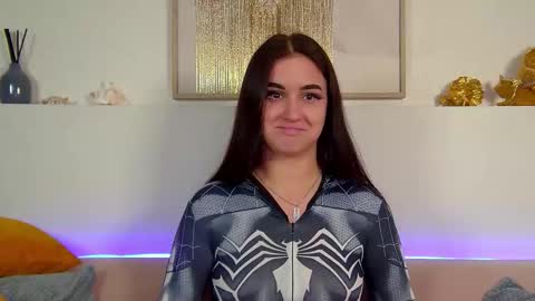 Christina online show from 09.24.25