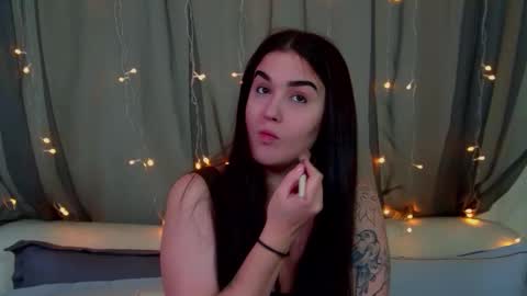 Christina online show from 11.15.25