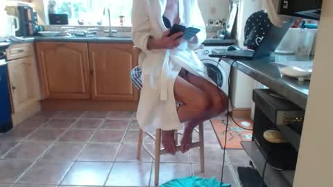 Snapshot of christine888 chatting on 02.02.26 Sissy Christine online show from 02.02.26