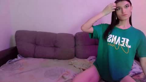 Snapshot of christine_bell chatting on 02.22.25 Christine online show from 02.22.25