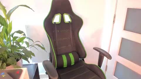 Christine Cardo online show from 10.27.25